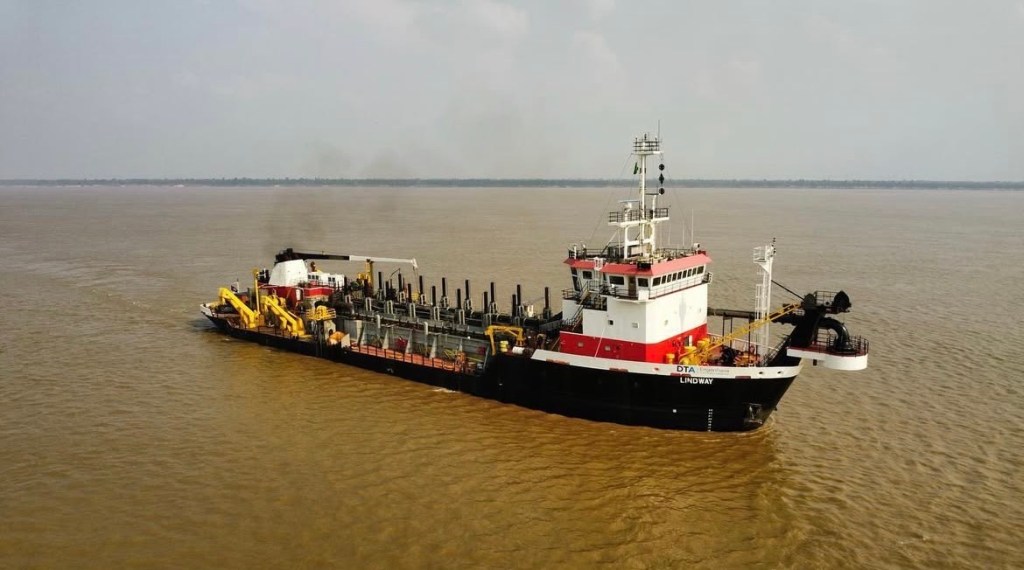 Governo inicia dragagem entre Manaus e Itacoatiara para garantir navegação durante a&nbsp;vazante